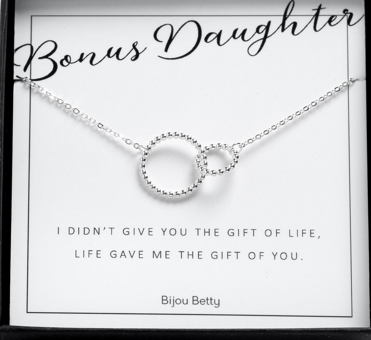 Timeless Sterling Silver Interlinked Circles Necklace – Perfect Gift for Your Bonus Daughter